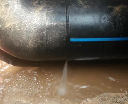 站前楼顶渗水维修公司为大家分享下站前卫生间漏水维修修补技术!